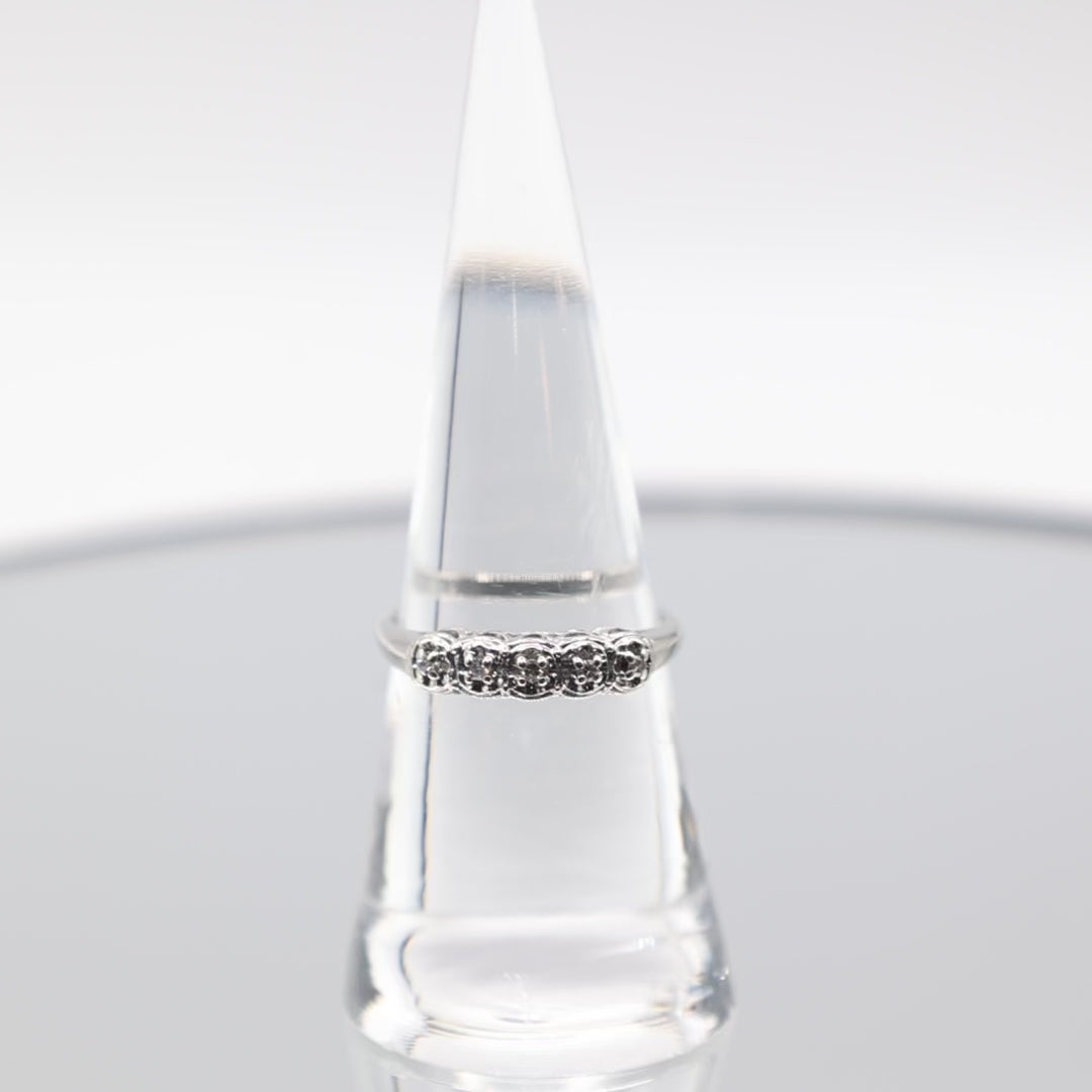 14k White Gold 5 Diamond Crown Ring - Size 7