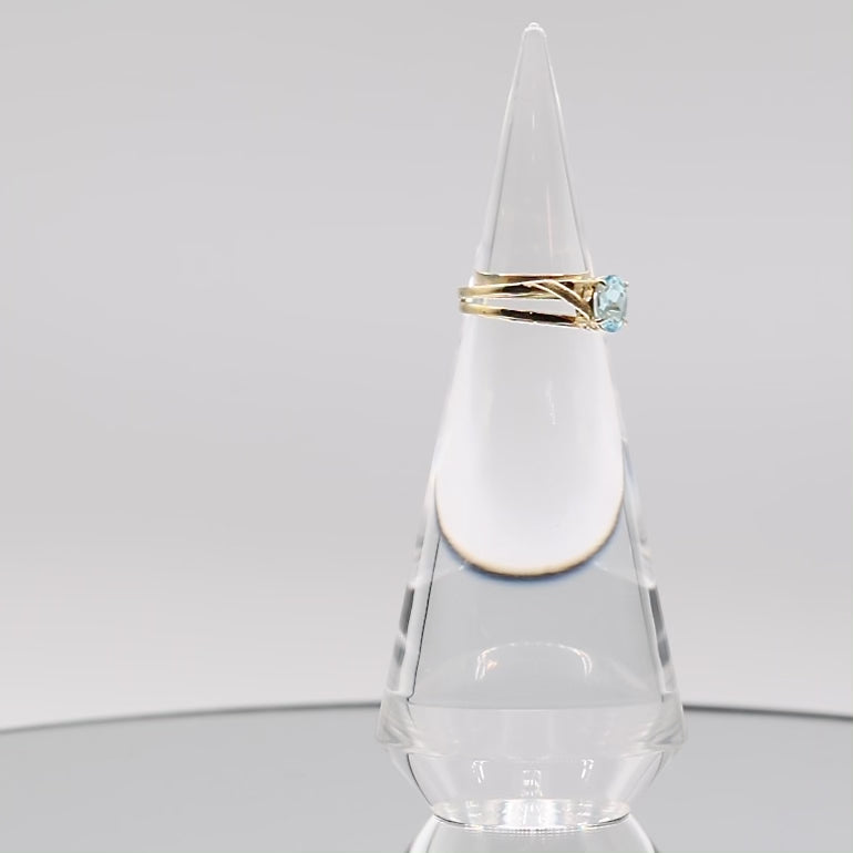 18k Yellow Gold Blue Topaz  twisted band design Ring- Size 7.5