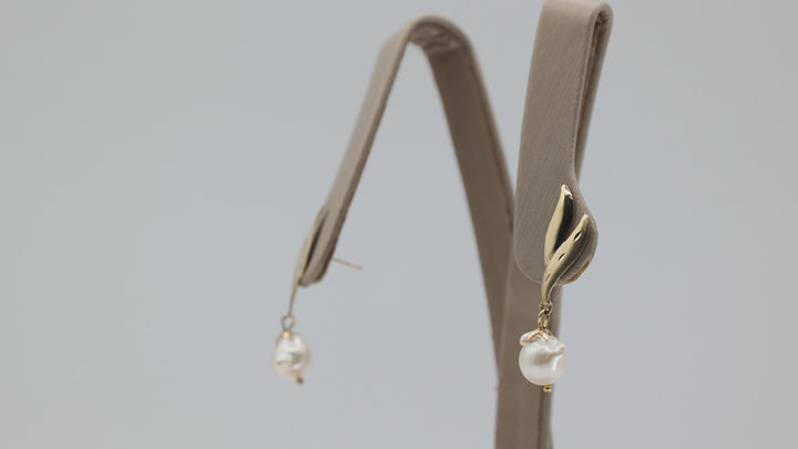 14K Yellow Gold Pearl Dangle Earrings With Leaf Design