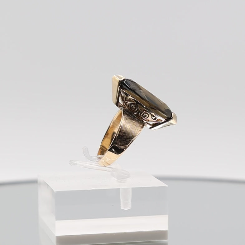 14k Yellow Gold Smokey Quartz Ring - Size 7