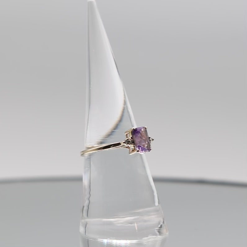 14k Yellow Good Amethyst and Diamond Ring - Size 6.75