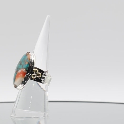 925 Sterling Silver Oyster Turquoise Statement Ring - Size 7.75