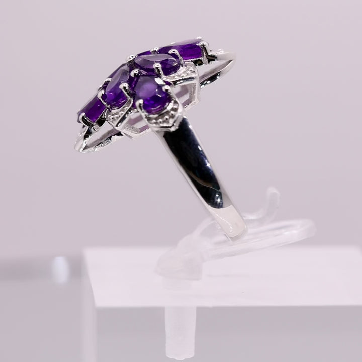925 Sterling Silver Flower Clusters Amethyst Ring - Size 7