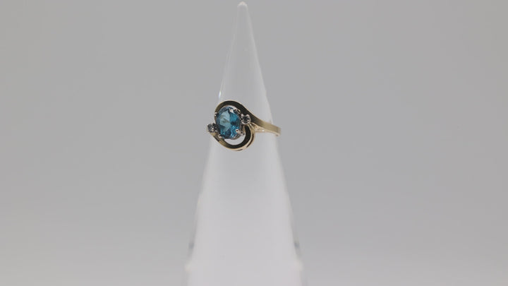 14K Yellow Gold Blue Topaz Ring 8x6mm With Two White Diamonds Size 6.5