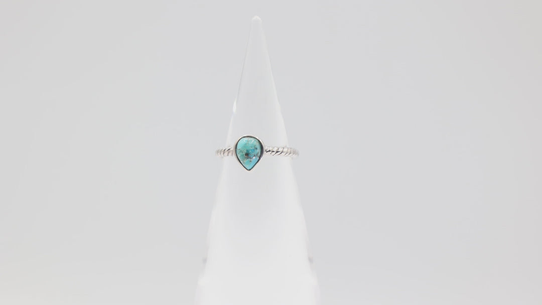 925 Sterling Silver Twisted Band Ring with Pear Cut 8x6mm Turquoise Stone Size 7.75
