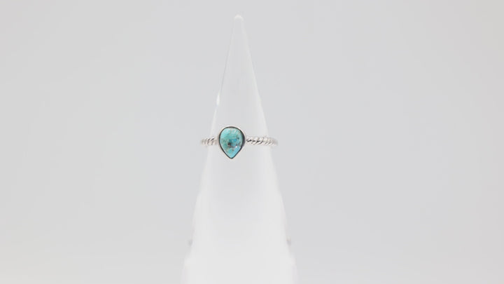 925 Sterling Silver Twisted Band Ring with Pear Cut 8x6mm Turquoise Stone Size 7.75