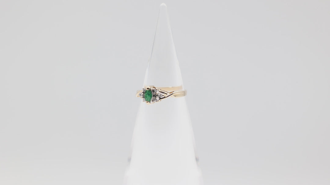 14k Yellow Gold Twisted Band with Eight Diamond Accents and 6mm x 3mm Jadeite Marquise Stone Ring Size 7