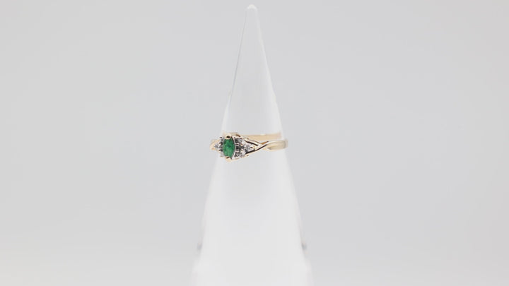 14k Yellow Gold Twisted Band with Eight Diamond Accents and 6mm x 3mm Jadeite Marquise Stone Ring Size 7