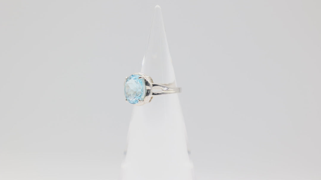 925 Sterling Silver 12x10mm Oval Blue Topaz Stone Ring Size 7.75