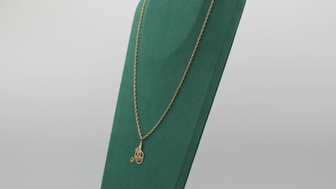 14k Yellow Gold 24 Inch Chain & #1 Mom Pendant Necklace