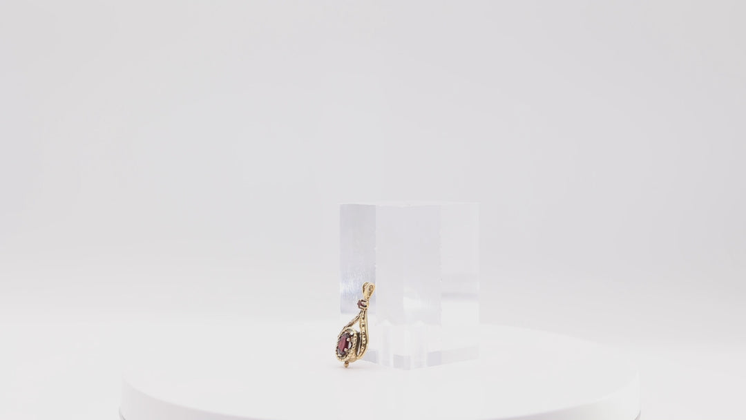 Antique Styled 14k YG Garnet Pendant