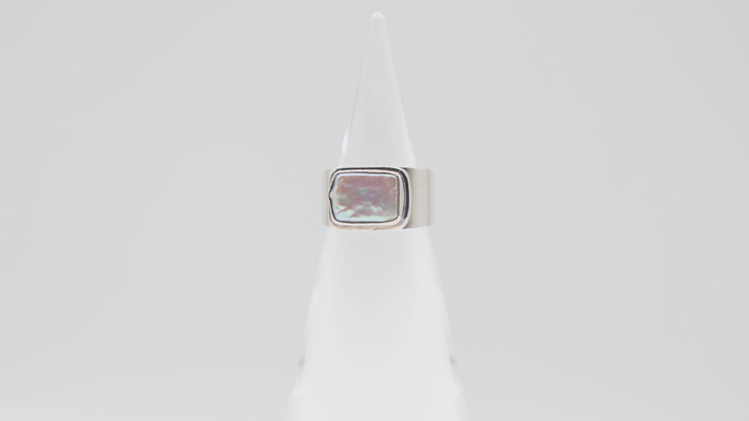 925 Silver Mother of Pearl Rectangle Ring Size 8.5