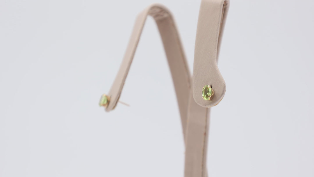 14k Yellow Gold Peridot 6x4mm Stud Earrings