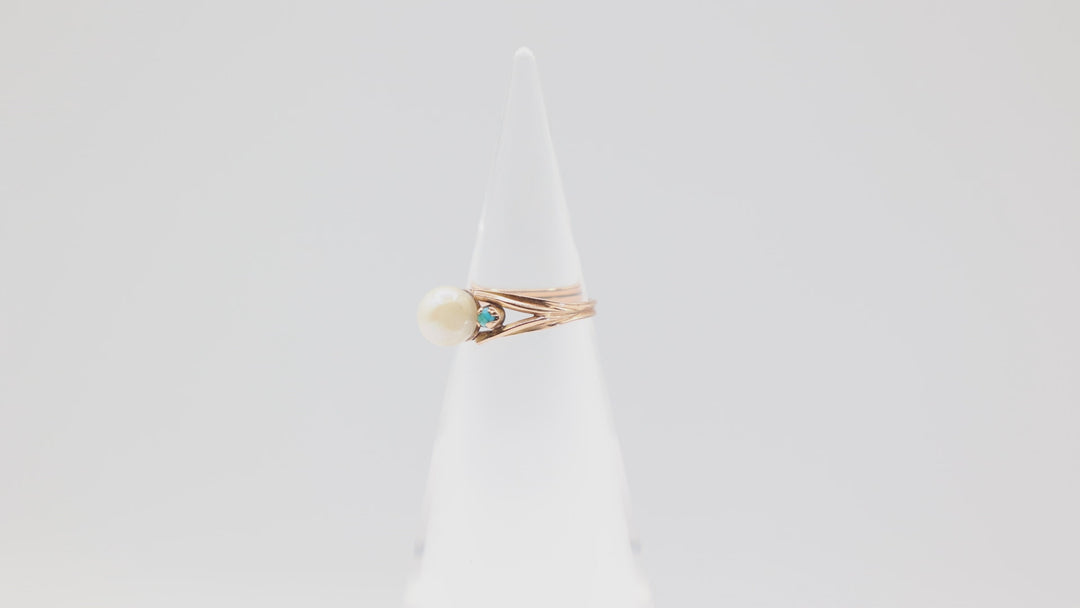 14k Rose Gold Pearl 7mm and Turquoise 2mm Stones Ring Size 6