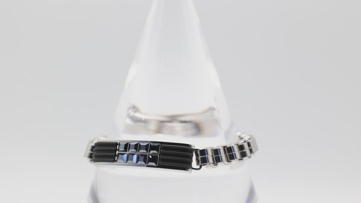 Swarovski Black Studded Link Chain Bracelet for Elegance