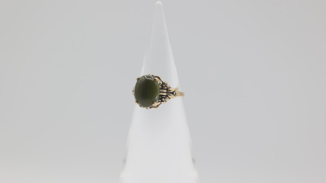 10k Yellow Gold 12x10mm Oval Jade Stone Ring Size 7.5