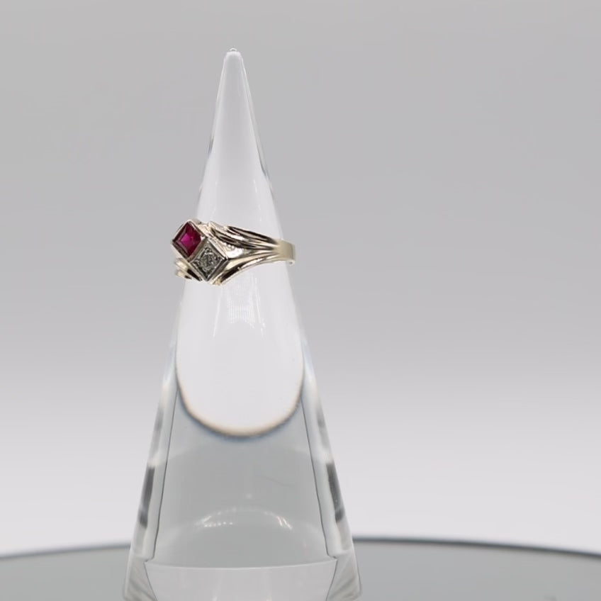 14k Yellow Gold Ruby Diamond Ring - Size 6.5