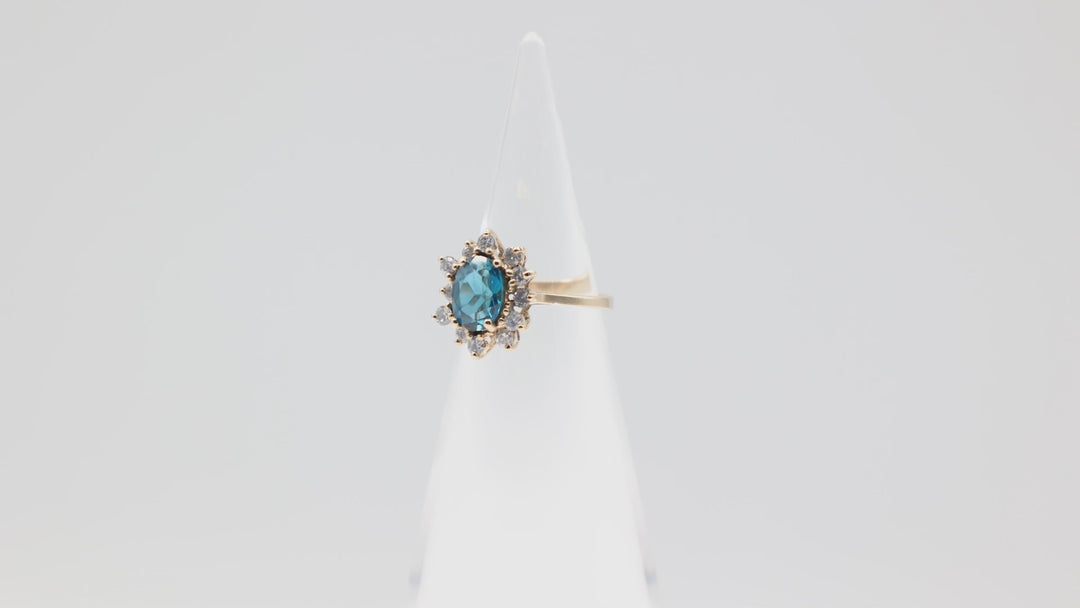 14k Yellow Gold 8mm x 6mm Oval Blue Topaz Ring Size 5