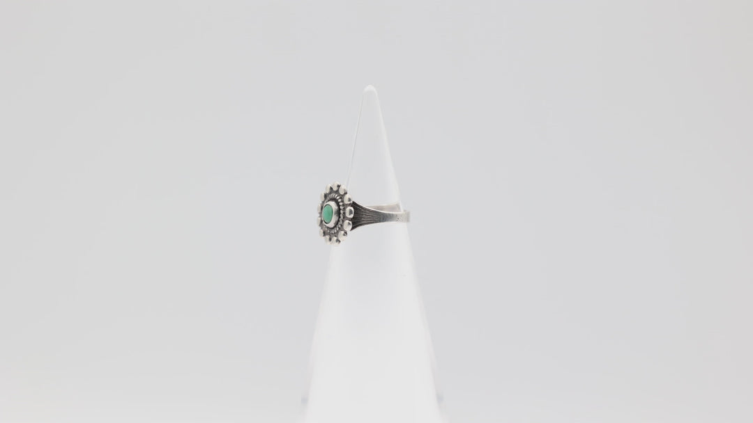925 Silver Flower Turquoise 3mm Ring Size 2.75