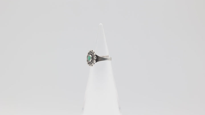 925 Silver Flower Turquoise 3mm Ring Size 2.75