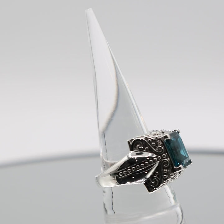 925 Sterling Silver John Hardy Blue Quartz Center - Size 10