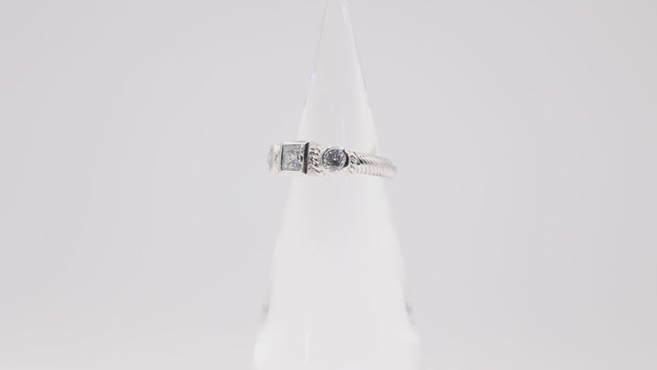 Judith Ripka 925 Sterling Silver  3-Stone Ring- Size 8- 6.15g