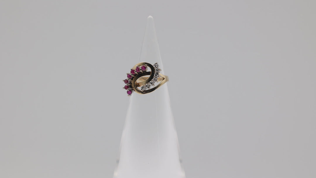14K Yellow Gold Interlocked Ruby And White Sapphire Stones Ring Size 3.5