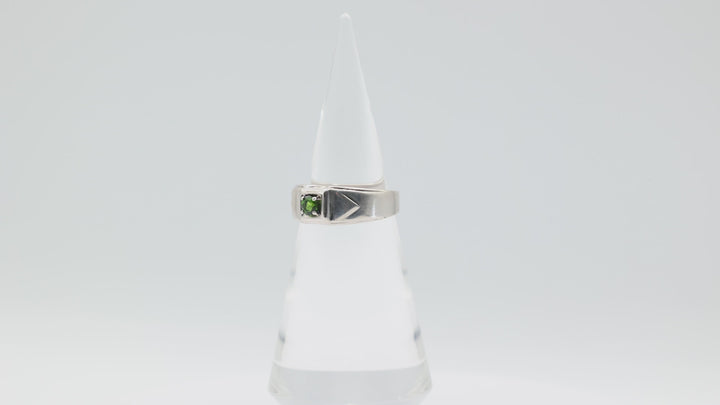 925 Sterling Silver Men's 4.5mm Round Emerald Stone Ring Size 12.75