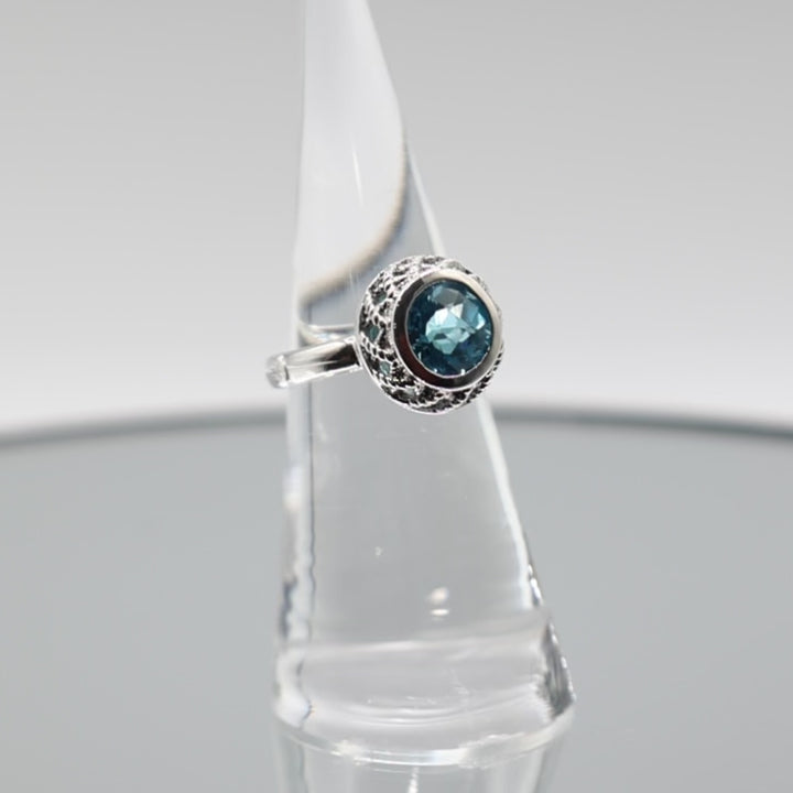 925 Sterling Silver Andrea Candela Blue Topaz Ring - Size 4.75